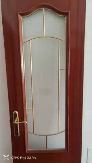 Puerta madera y cristal