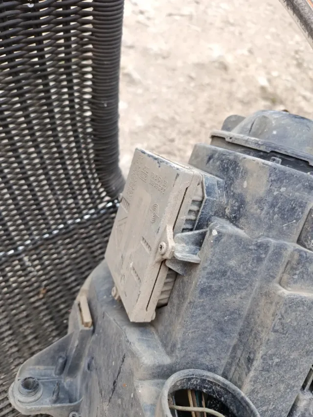 Faro Izquierdo Xenon Golf V