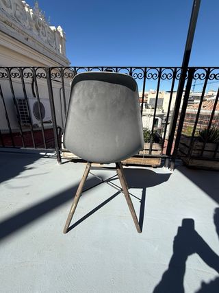 Conjunto mesa y sillas de jardín