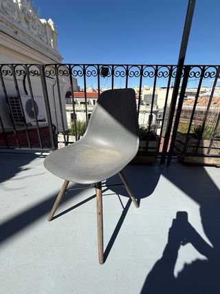 Conjunto mesa y sillas de jardín