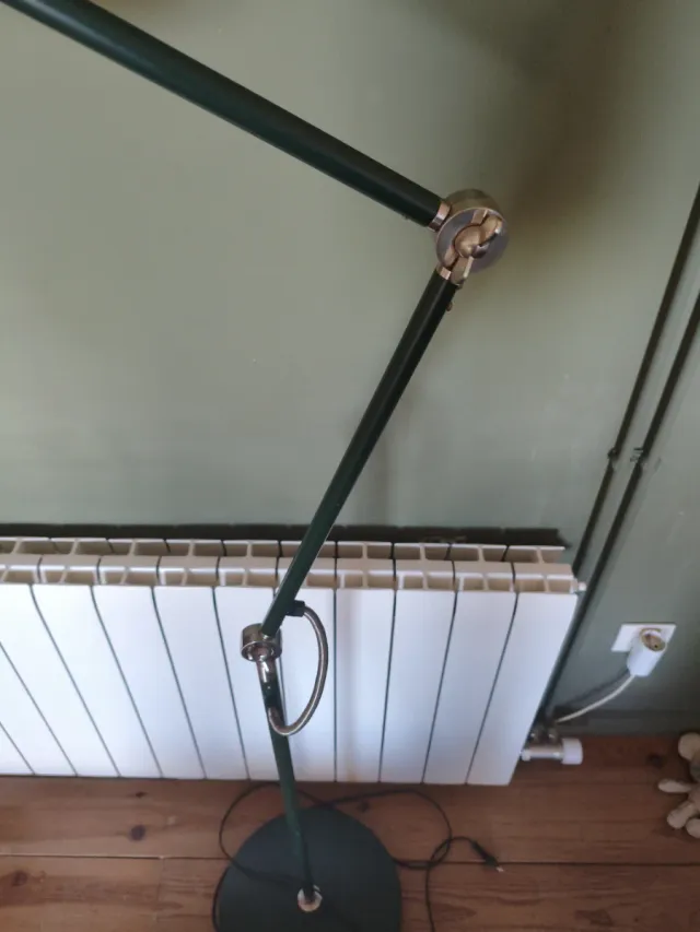 Lámpara de pie verde Ikea