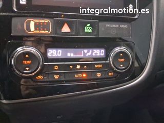 Mitsubishi Outlander 2.0 PHEV Kaiteki Auto 4WD