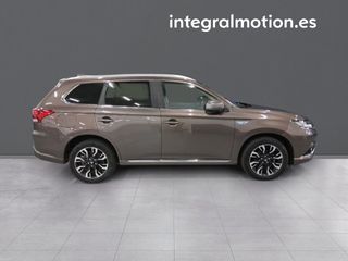 Mitsubishi Outlander 2.0 PHEV Kaiteki Auto 4WD