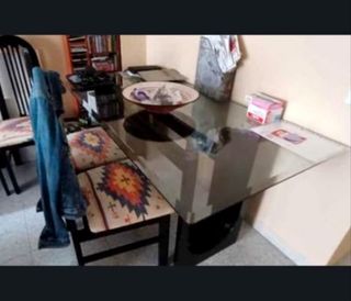 Comedor y 4 sillas diseño étnico