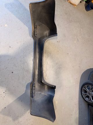 Parachoques trasero TOYOTA AURIS ORIGINAL 2016