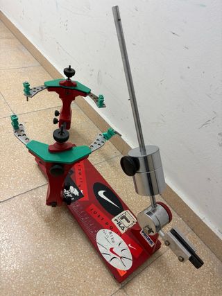 Máquina encordar raquetas