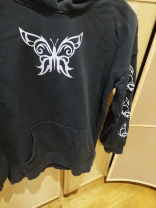 Sudadera negra niña con mariposas talla de 10 a 14