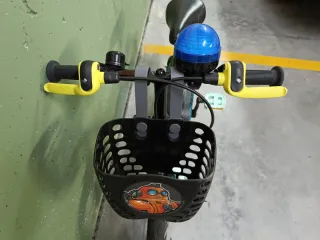 Bicicleta infantil 12 Btwin con ruedines