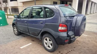 Renault Scenic 4X4 1.9 dCi 105 CV
