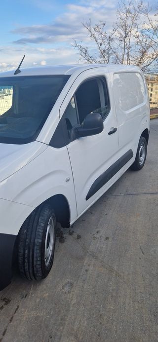 Peugeot Partner 2021