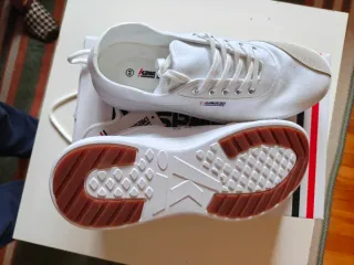 Zapatillas Kawasaki Talla 44 Nuevas