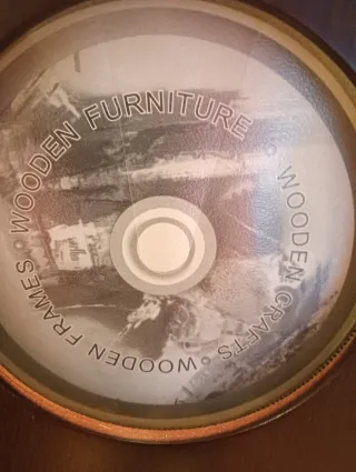 Organizador giratorio para CDs de madera