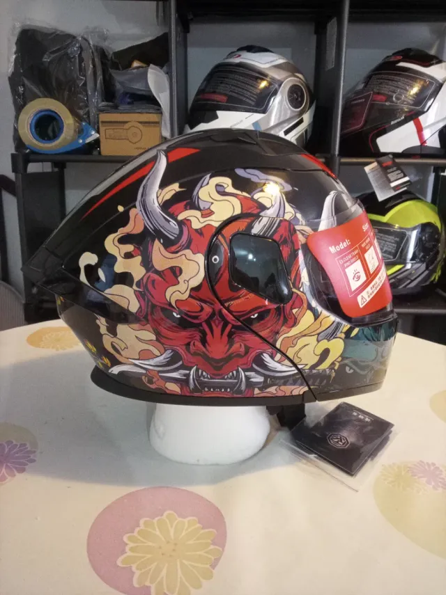 Casco Moto Modular Negro y Rojo