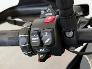 BMW F 900 XR T.BLACK AÑO 2025 3300KM