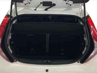 TOYOTA Aygo 5 Puertas x-play 70 Manual 5v