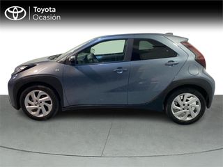 TOYOTA Aygo X Play MT