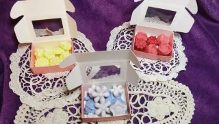 3 SCATOLE DI WAX MELTS O MINI CANDELE PROFUMATE