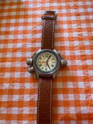 Reloj Aeromatic GMT 200M/680FT