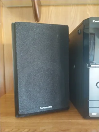 Equipo de música Panasonic.
