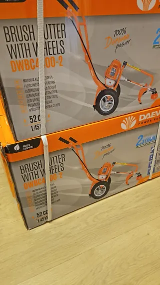 Desbrozadora con ruedas DWB 4400-2