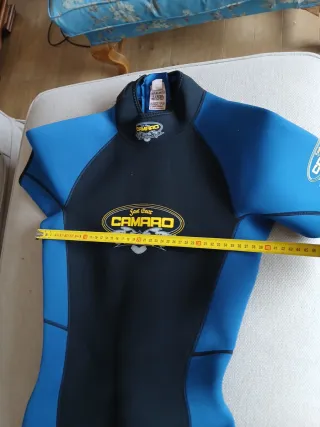 Traje neopreno corto Camaro