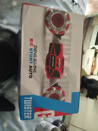 Coche Stunt RC Control Gestos 6+ Años