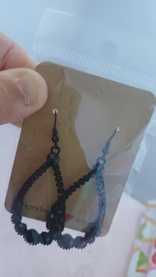 Pendientes lágrima negros con diamantes