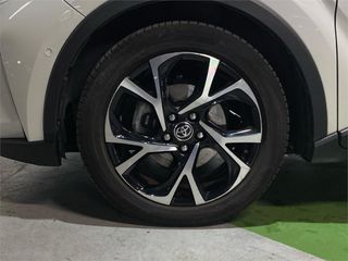 TOYOTA Toyota C-HR 5P Advance 180H e-CVT
