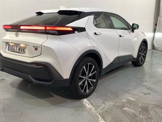 TOYOTA Toyota C-HR Advance