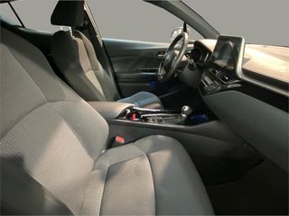 TOYOTA Toyota C-HR 5P Advance 125H Automático (e-CVT)