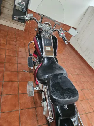 Suzuki Intruder VL1500 Cruiser