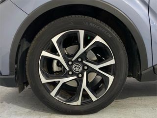 TOYOTA Toyota C-HR 5P Advance 180H e-CVT