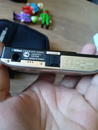 Cámara Nikon Coolpix s2600