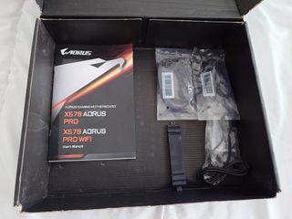 SIN PROBAR Placa Base Gigabyte Aorus X570 Pro AM4