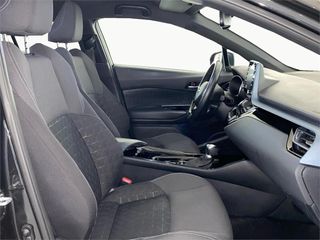 TOYOTA Toyota C-HR 5P Advance 180H e-CVT