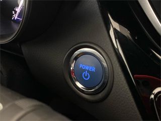 TOYOTA Toyota C-HR 5P Advance 180H e-CVT