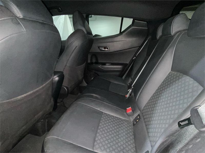 Toyota C-HR 180H Advance 2021, foto 11
