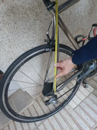 Bicicleta carretera BURLS titanio 26