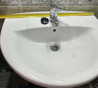 Lavabo de cerámica blanco