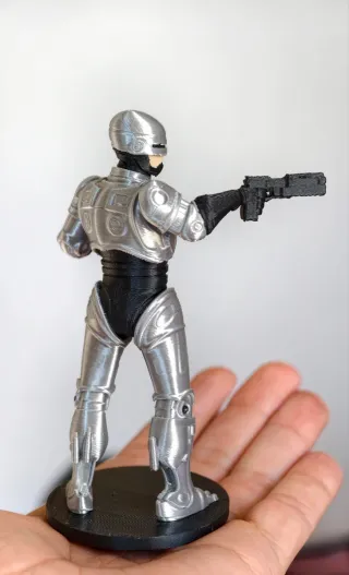 Figura Robocop impresion 3D multicolor
