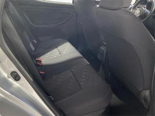 TOYOTA Yaris ACTIVE PLUS