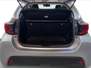 TOYOTA Yaris ACTIVE PLUS