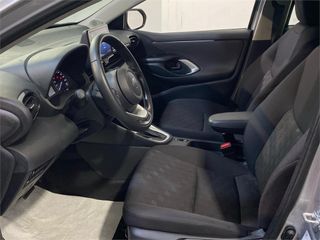 TOYOTA Yaris ACTIVE PLUS