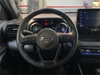 TOYOTA Yaris 5P Style 120H e-CVT