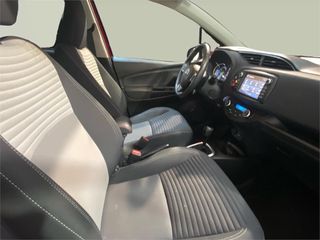 TOYOTA Yaris 5P Feel! 100H Automático (e-CVT)