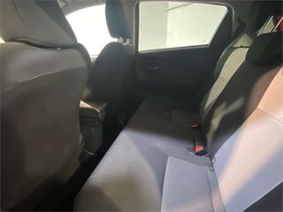 TOYOTA Yaris 5P Feel! 100H Automático (e-CVT)