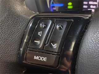 TOYOTA Yaris 5P Feel! 100H Automático (e-CVT)