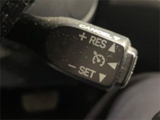 TOYOTA Yaris 5P Feel! 100H Automático (e-CVT)