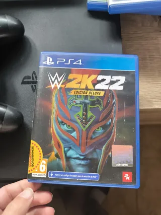 PS4 1TB (861GB reales ) Formateado +mando+5 juegos