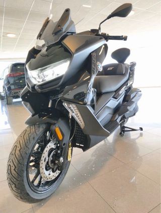 BMW C 400 GT Triple Black
